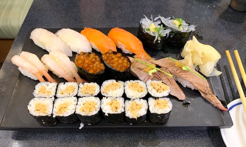 築地のすしざんまい本店はどれだけ混む 新鮮なまぐろを堪能してきた Shoheiblog